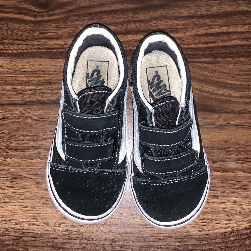 Vans for toddler 🖤